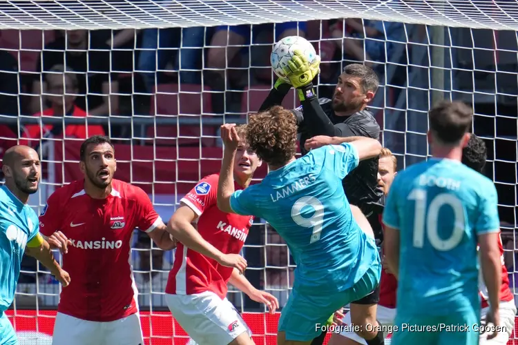 Tien man van AZ laten winst glippen tegen FC Utrecht