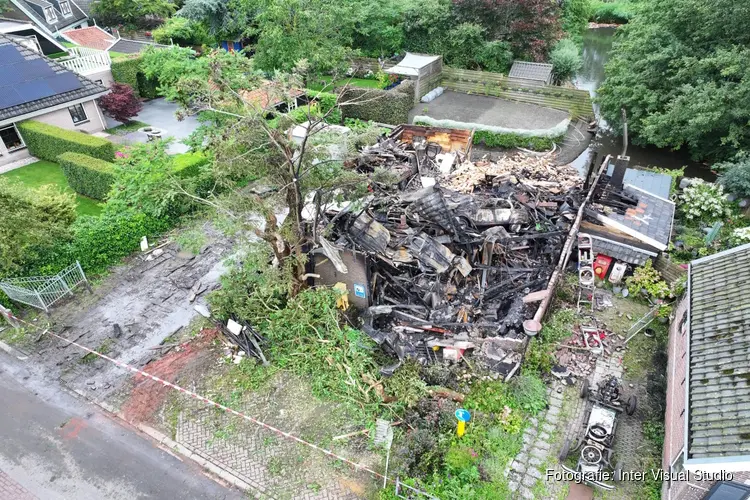 Ravage vanuit de lucht goed zichtbaar na verwoestende brand in Hem