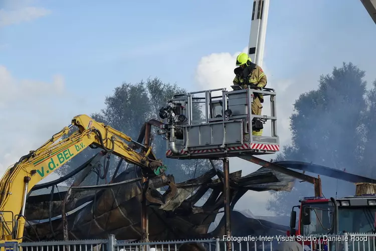 Schade brand Grootebroek overdag goed zichtbaar