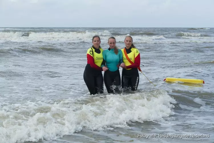 Steeds meer strandliefhebbers steunen de Reddingsbrigade