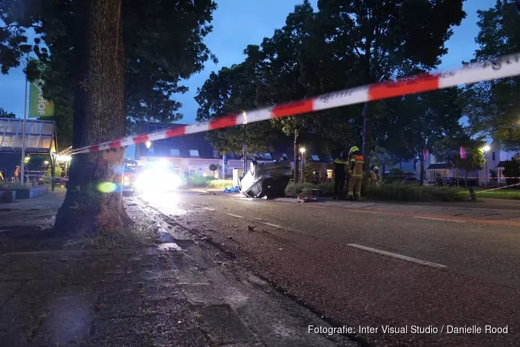 Automobilist op de kop in Bovenkarspel