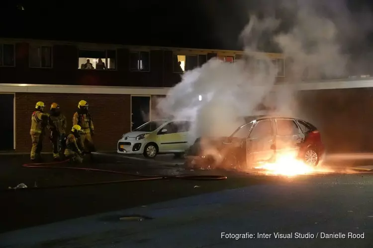 Auto door brand verwoest in Bovenkarspel